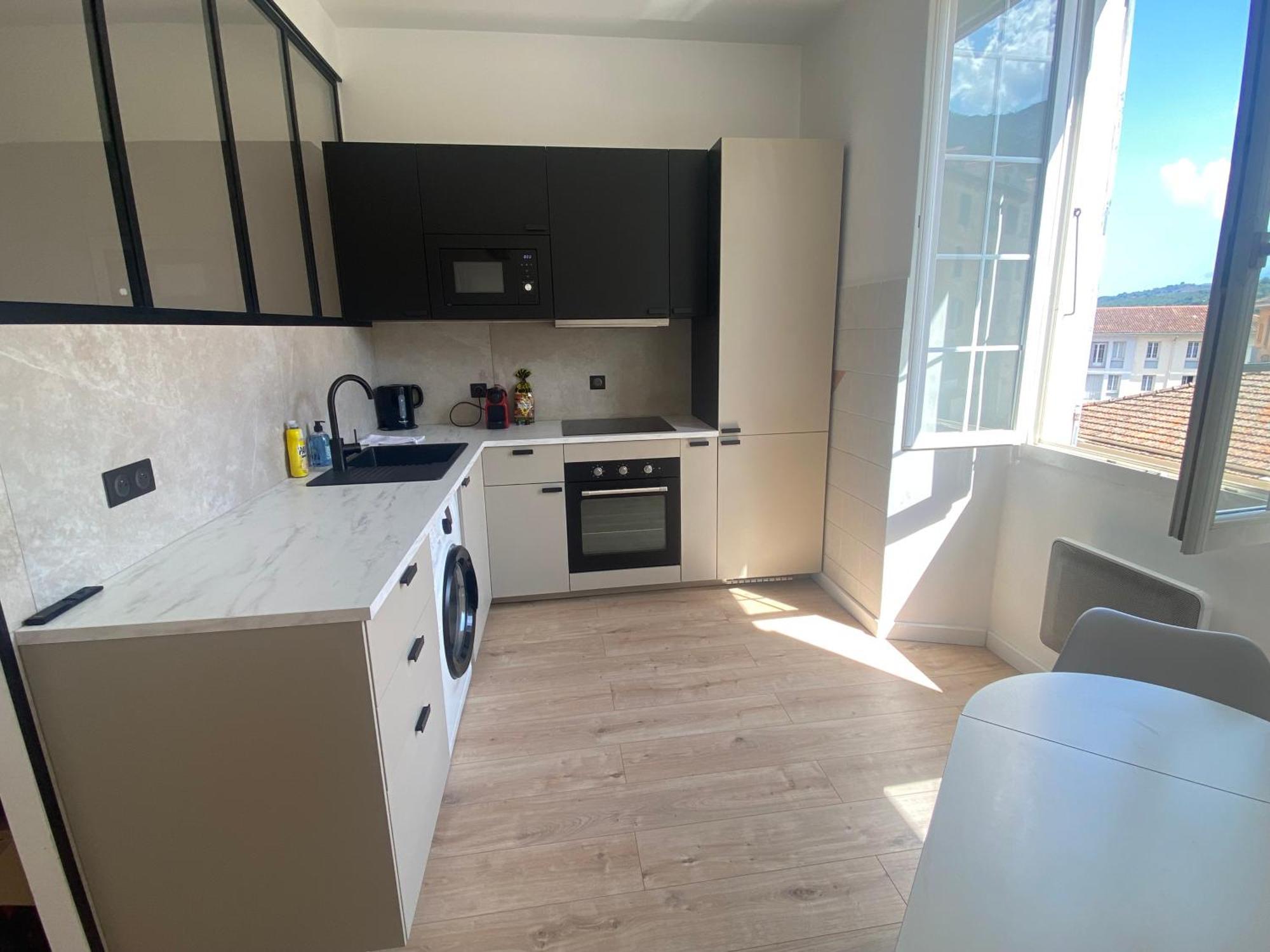Joli En Centre-ville Appartement